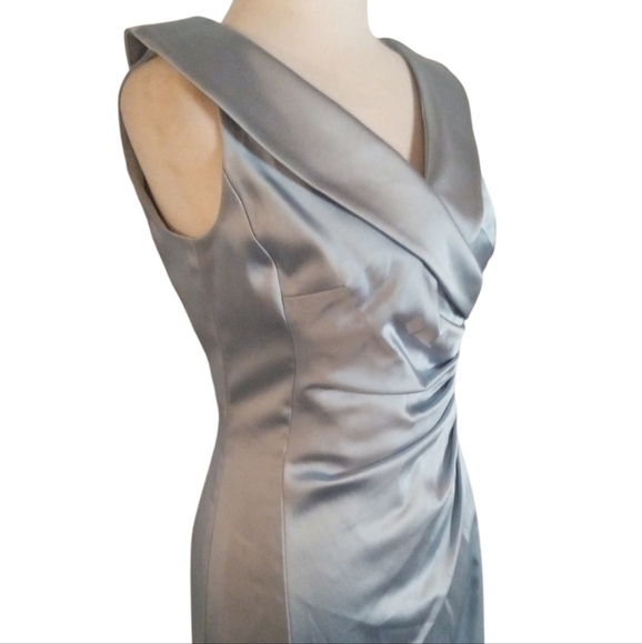 Tahari Powder Blue Collared Neckline Ruched Side Satin Cocktail Dress Size 2 - Picture 4 of 10